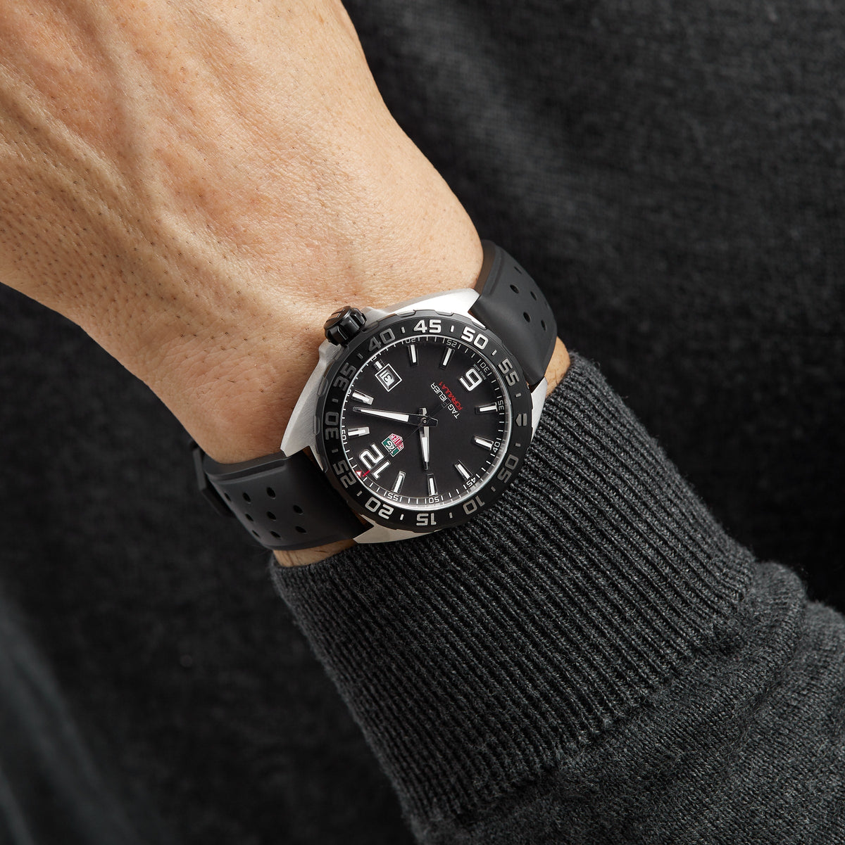 TAG Heuer Formula 1 Date