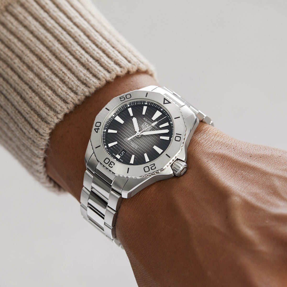 TAG Heuer Aquaracer Professional 200 Date