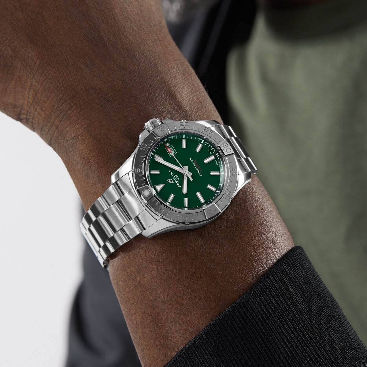 Breitling Avenger Automatic 42