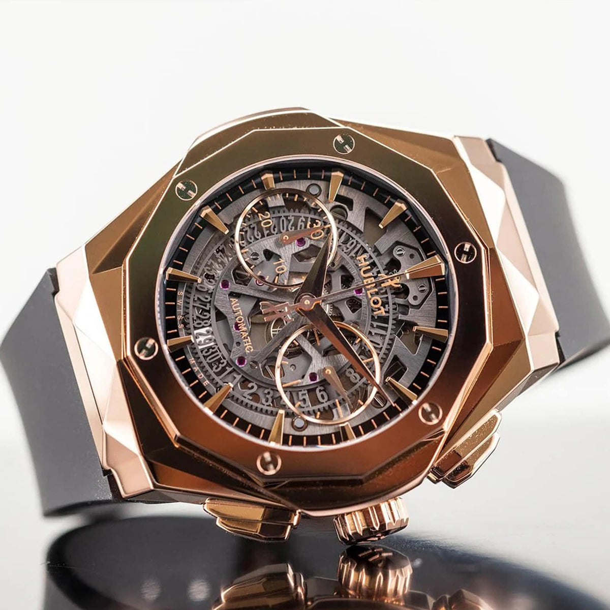 Hublot Classic Fusion Aerofusion King Gold