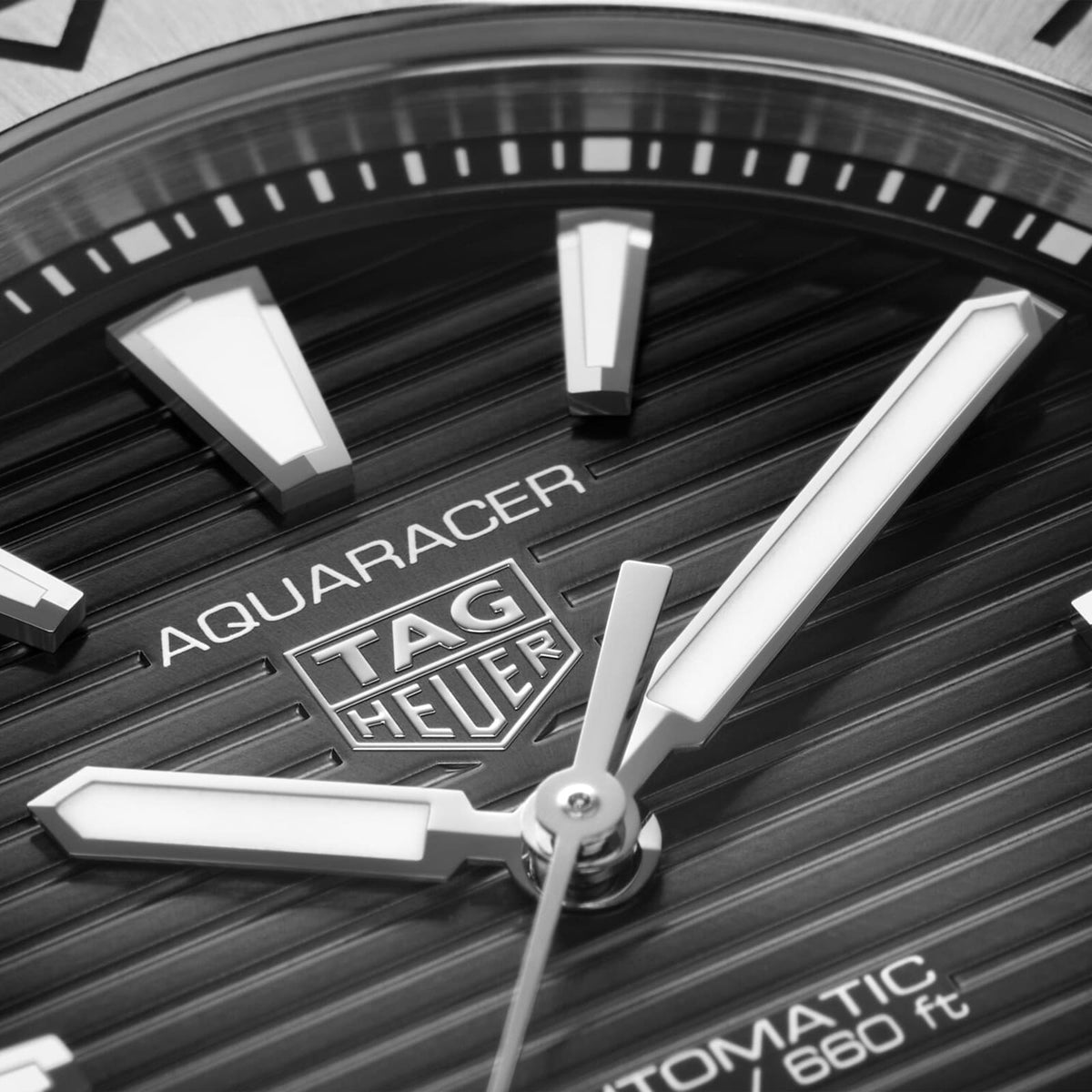 TAG Heuer Aquaracer Professional 200 Date