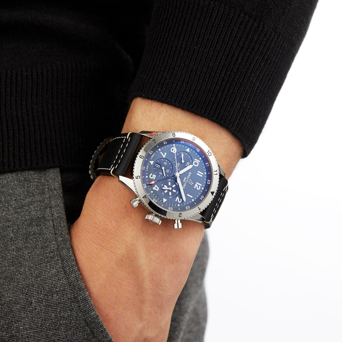 Breitling Super AVI B04 Chronograph GMT 46 Tribute To Vought F4U
